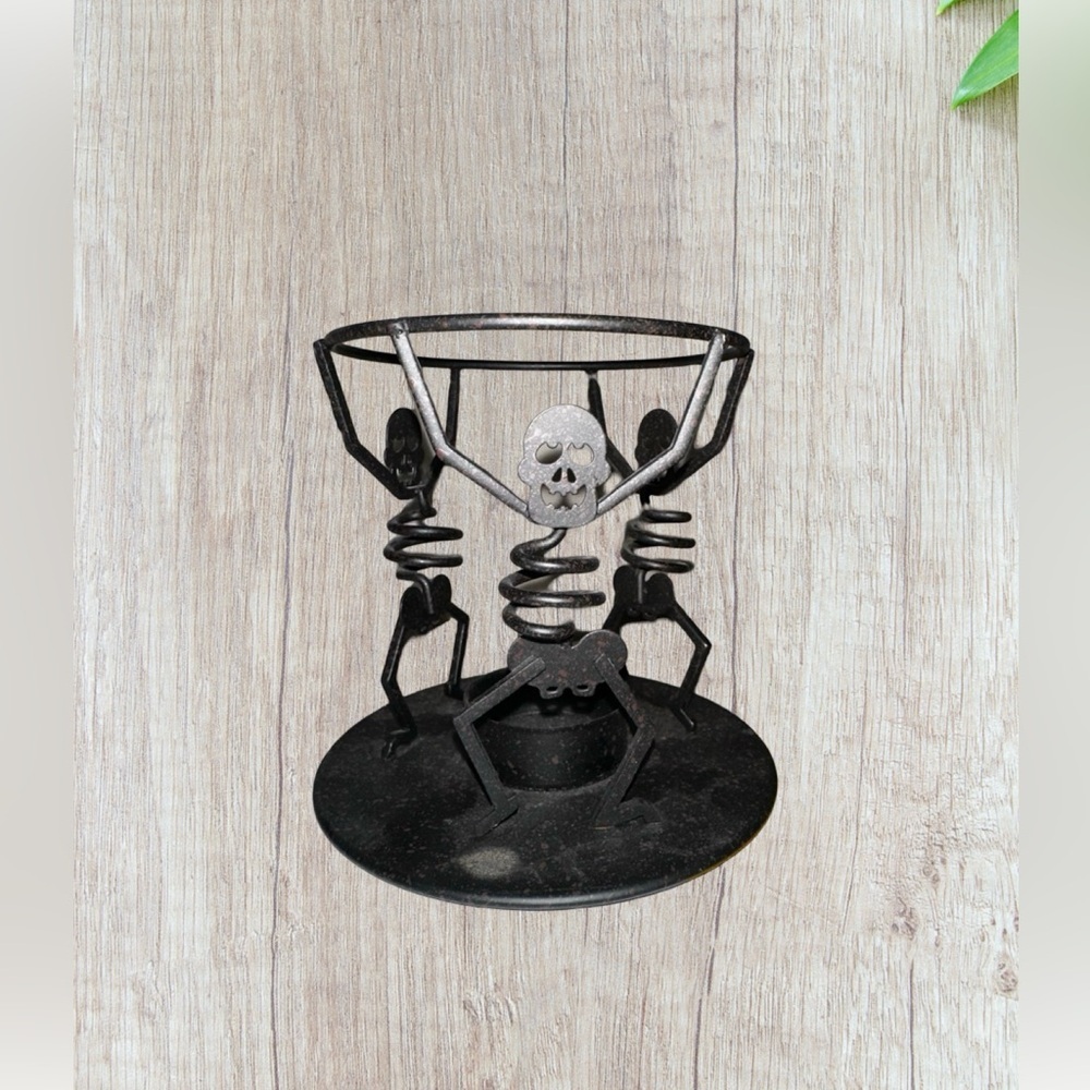 PartyLite Mr. Bones HALLOWEEN Aroma Melts Wax Warmer Retired P8603 Black Metal. - Picture 15 of 16